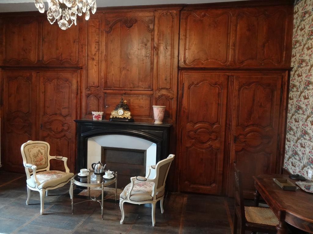 La Bromontoise Chambres D'Hotes Pontgibaud Szoba fotó
